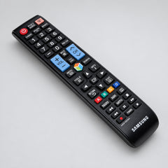 Samsung remote control on a white background with 'Remote Hut' branding.